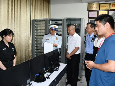 梅江区：节前夜查！保障人员密集场所消防安全