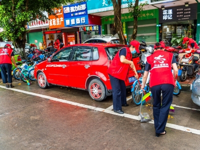 “警察蓝”变身“志愿红”，闪耀在梅州一线的别样“警”色！