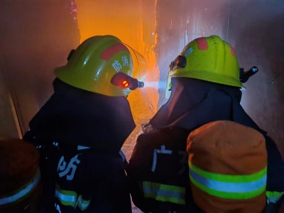 汗！房屋被烧毁，竟是家人干的！