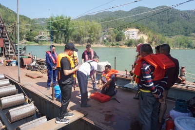 安全技能get√！丰顺海事处开展消防应急求生演练