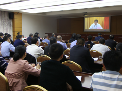 兴宁组织收听收看梅州市政法队伍教育整顿查纠整改环节工作动员部署会议