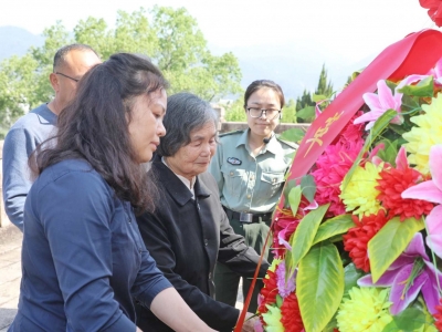 “爷爷，我来看您了！”  跨越千里，蔡晴川烈士与亲人终“团聚”！