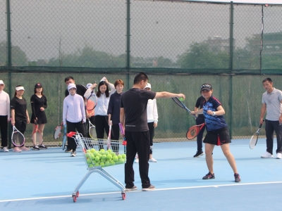 五华首个网球培训班开班