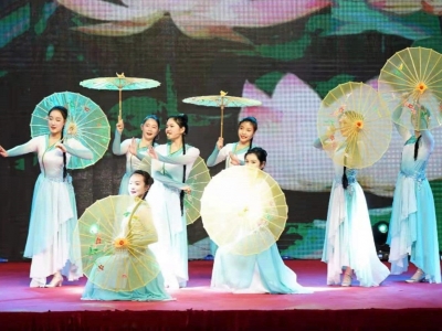 歌舞、小品、山歌剧...今晚，梅江区这场职工文艺演出超high!