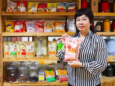 “让天下人爱上客家味”！她，将时光献给了客家食品...