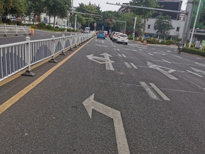 敢问路往何方？交通线玩“混搭”，市民只好“跟着感觉走”...