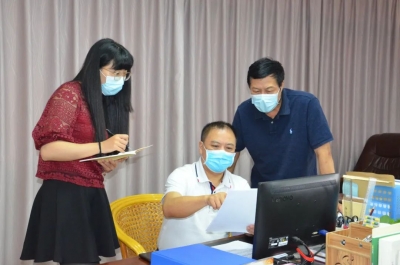 以“联系安排入学”为名收受学生家长财物，梅江区这位司法所副所长栽了