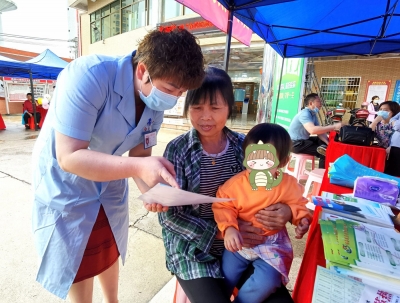接种疫苗，守卫健康！梅县区开展“全国儿童预防接种日”宣传活动