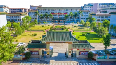 梅州市曾宪梓中学招收初中应届毕业生550人！报考代码：1402008，记住它！