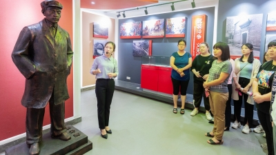 劳动者风采丨节日坚守岗位，播撒革命种子...她，是红色讲解员刘烨