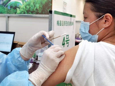 周一至周日都可接种！梅县区文体中心新冠疫苗临时接种点正式启用