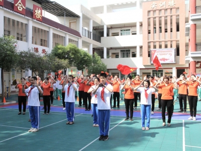 学习动态丨手语“唱”红歌 无声传深情！兴宁市特殊教育学校推动党史学习教育走深走实