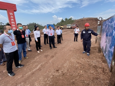 市政协委员专题视察梅州市重点项目建设情况：安全质量并重 加快建设步伐