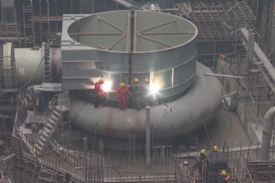 不停工、不断档！3500多名工人奋战梅蓄电站工地