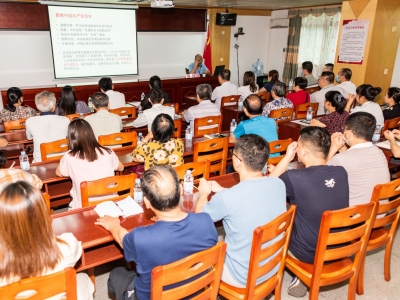 学习动态丨梅县区开展党史专题宣讲进社区暨 2021 年道德模范宣讲活动