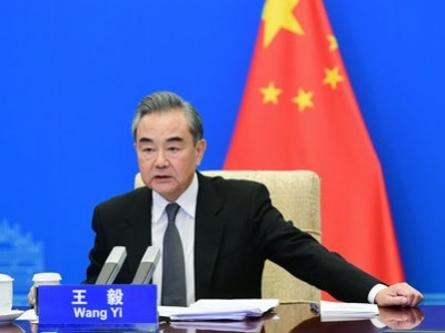 王毅：大国必须带头主持公道