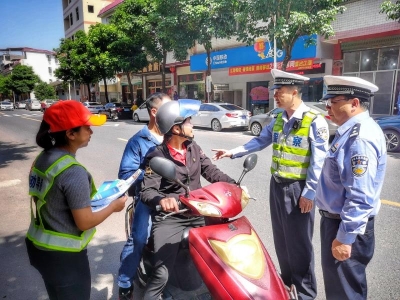 蕉岭公安交警精细化管理创建“国省道交通安全文明示范路”