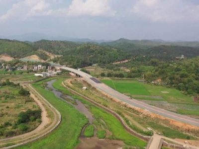 离通车更近一步！G206线平远绕城段改建工程即将启动沥青铺设