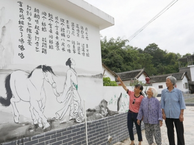 “三严”促“三新”！梅县区城东镇莲塘村绘就童谣古村新画卷