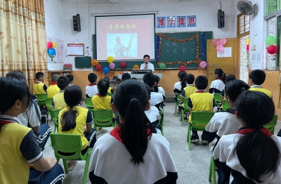 心愿清单√√√ 今天他们把温暖和关爱送到了新铺镇北二小学