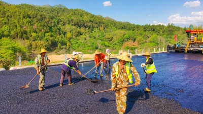 力争大丰高速年内开工建设、推进梅汕高速改扩建...市交通运输局“三个统筹结合” 推进“我为群众办实事”