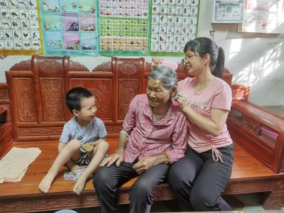 梅州市“最美家庭”胡玉芳家庭：四世同堂扬家风 孝老爱亲树典范 