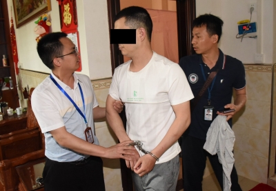 家门口铁链套着的狗都不放过！这伙让人深恶痛绝的盗狗贼落网了