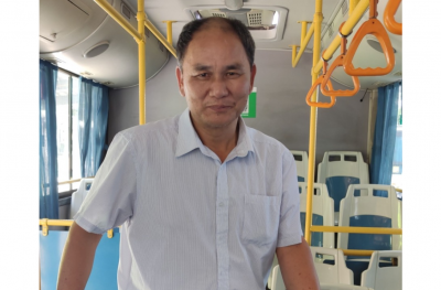 公交正能量！乘客不慎丢手机，90分钟后司机“完璧归赵”~