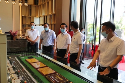 曾永祥率队检查信访维稳、安全生产、疫情防控等工作