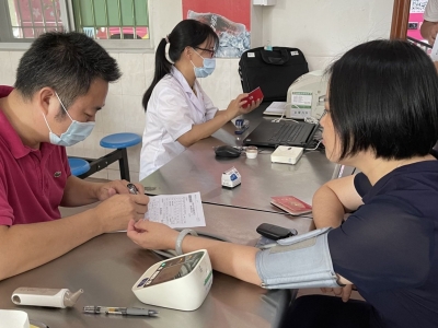 无偿献血显大爱！梅县区扶大高管会开展了这场活动