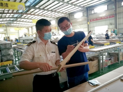 前5月家具出口同比增长66.3%！梅州海关这样助力做大做强优势产业...