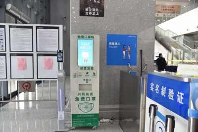 2秒通行，刷身份证即可！5G+健康码智能通行系统在梅州启用
