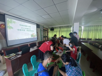 美味粽子亲手做，爱心粽子送到家！这个端午，因为他们格外温暖~