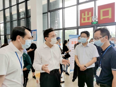 黄文沐检查调研疫情防控和平安高考工作：毫不松懈抓防控 细致暖心护高考