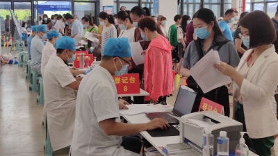梅州新冠病毒疫苗第二剂次全面接种！第一针满21天尽快预约接种第二针