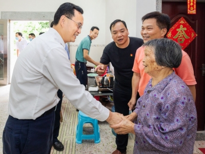 张爱军到五华县开展“七一”走访慰问活动：充分发挥党员先锋模范作用  让红色基因代代相传