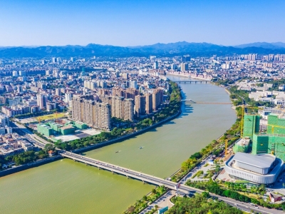 八角亭丨永远跟党走  逐梦新时代