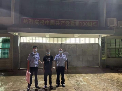 “买手机”成卖手机？诈骗，抓！