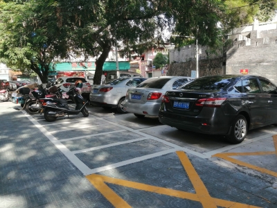 道路“换新装”！停车位“拿来吧你”！