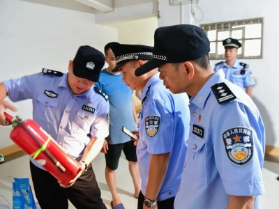 出动警力520人次，清查989间出租屋...梅江分局开展“五合一”集中统一行动