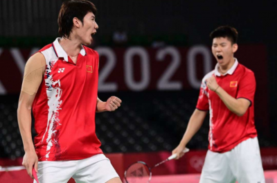 中国组合李俊慧/刘雨辰晋级奥运会羽毛球男双决赛