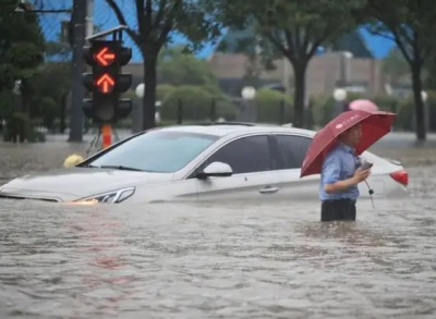 河南新乡遭遇极强降雨 47万余人受灾