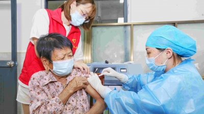 大埔9旬老人接种新冠疫苗：“一点事也没有，反而感觉踏实多了！”