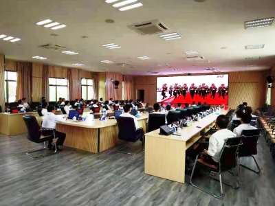 梅县区各界认真收听收看庆祝中国共产党成立100周年大会直播