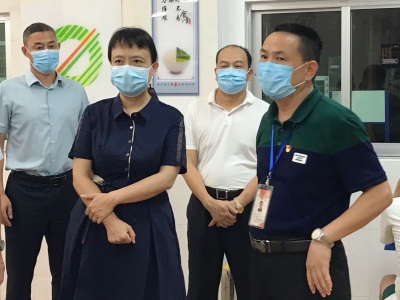 张晨检查12至17周岁人群新冠疫苗接种工作：加快筑牢全民免疫屏障