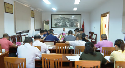 洪国华主持召开重点项目征拆工作推进会