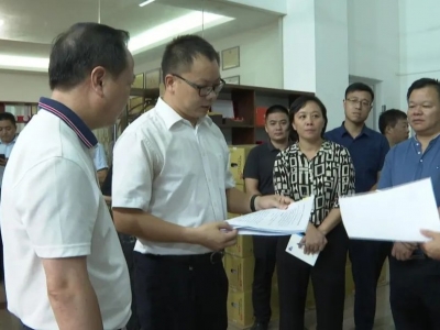 周小勇率轻骑服务队调研重点项目建设情况