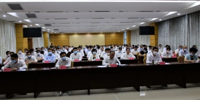 兴宁组织收看全省、梅州市学习贯彻习近平总书记在庆祝中国共产党成立100周年大会上重要讲话精神干部动员大会