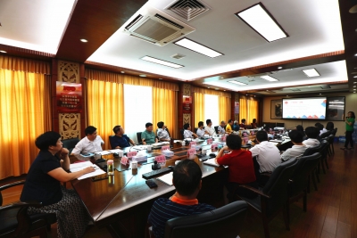 2021年全市人力资源社会保障工作年中推进会召开