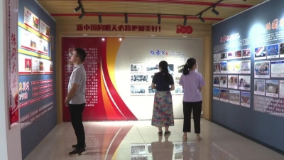 把“党史”绘上墙，让墙壁“会说话”~平远县差干戏院“变身”党史学习园地